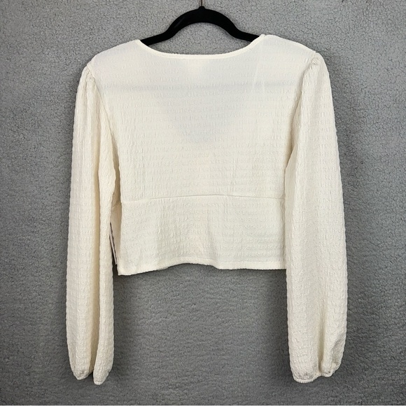 Kirious Los Angeles Top Womens Large Cream Textured Knit LS Crop Top Blouse NEW - Picture 3 of 10